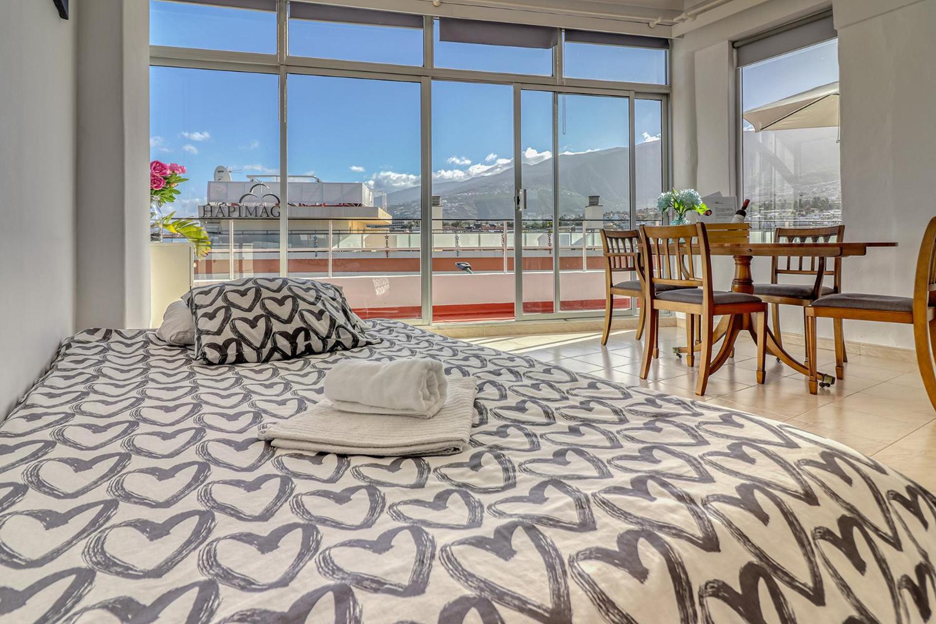 Spacious Penthouse With King-Size Bed, Huge Terrace, Ocean & Teide View Пуерто де ла Крус Екстериор снимка
