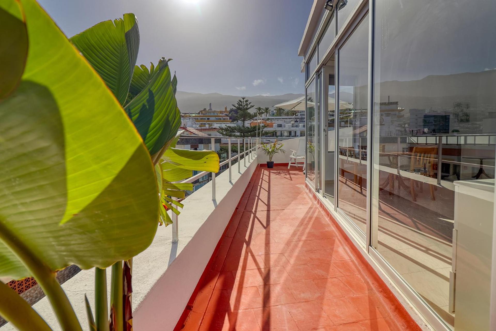 Spacious Penthouse With King-Size Bed, Huge Terrace, Ocean & Teide View Пуерто де ла Крус Екстериор снимка