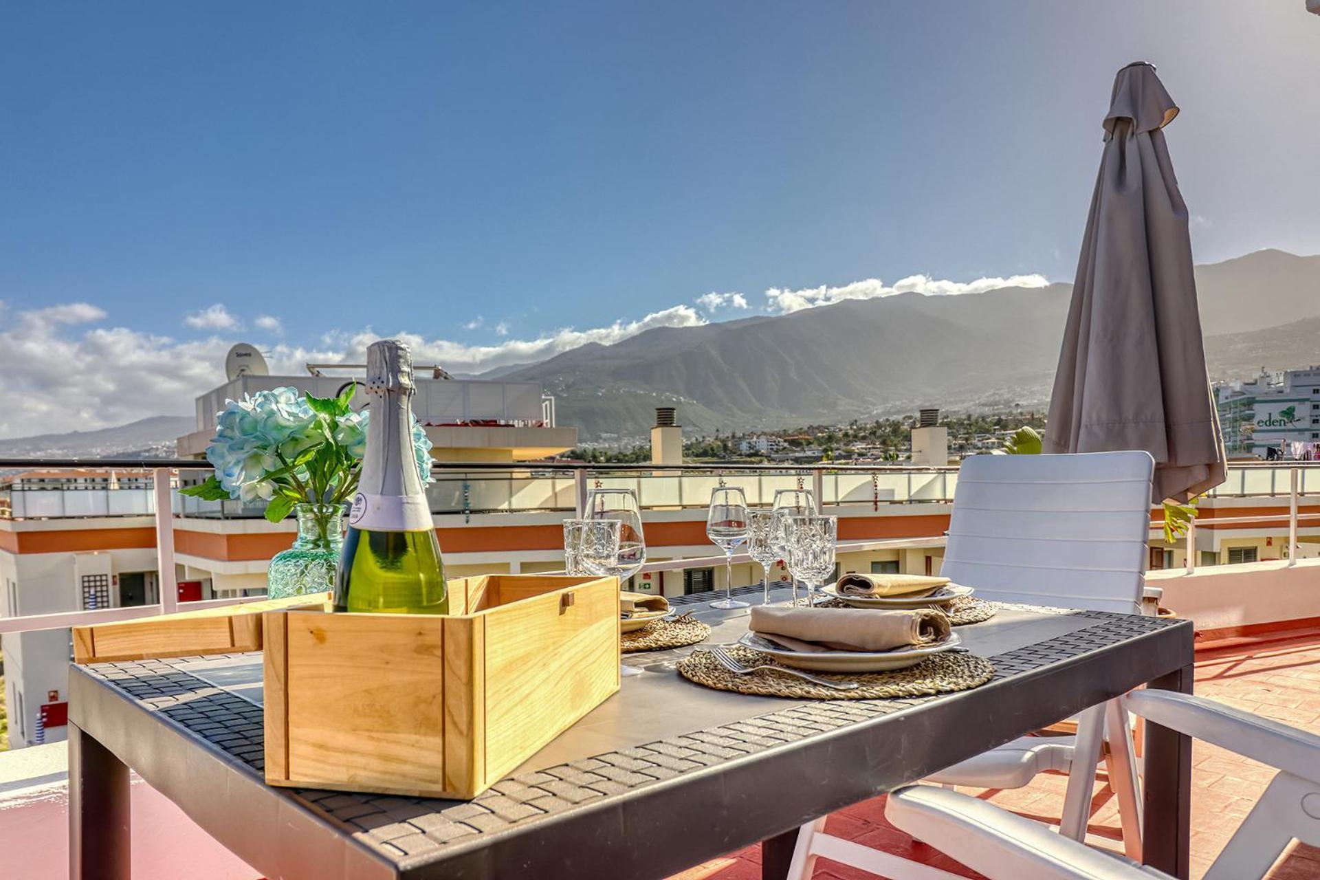 Spacious Penthouse With King-Size Bed, Huge Terrace, Ocean & Teide View Пуерто де ла Крус Екстериор снимка